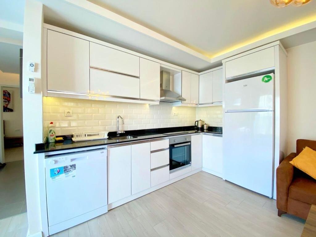 Sa Apartments! 1bd Flat 200m To The Beach! Leilighet Alanya